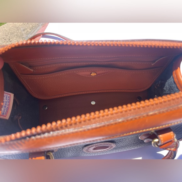 Dooney & Bourke Black / Tan Vintage Leather Satchel Crossbody Purse - Picture 8 of 13